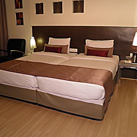 Sentosa Resorts Chinchvad Exterior photo