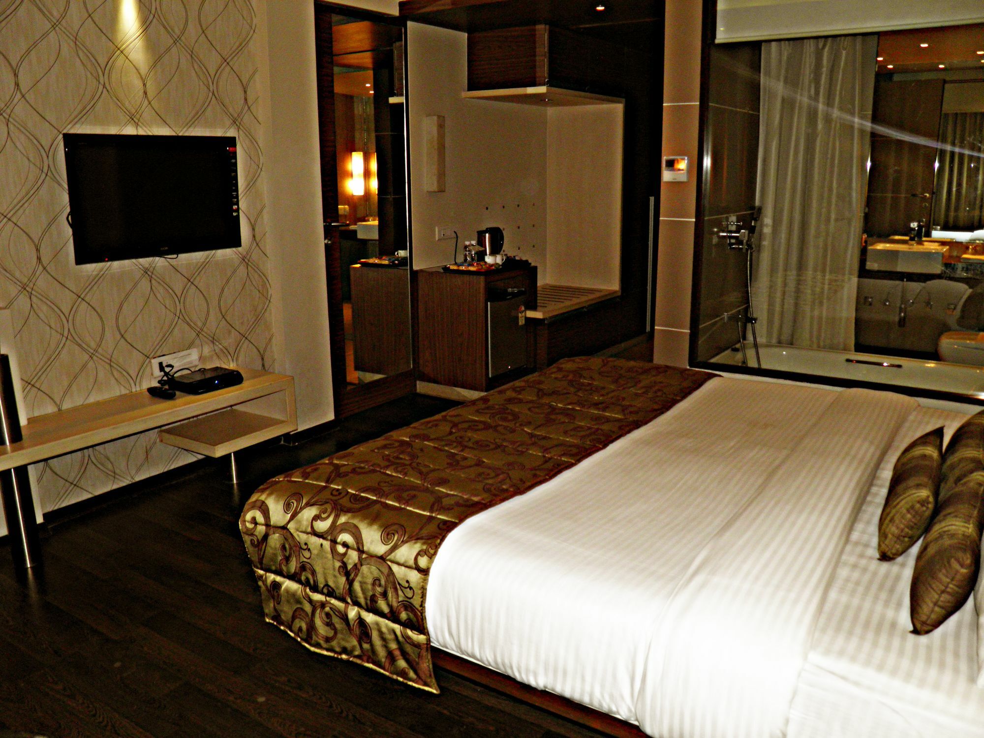 Sentosa Resorts Chinchvad Exterior photo